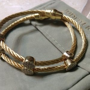Cable bracelet
